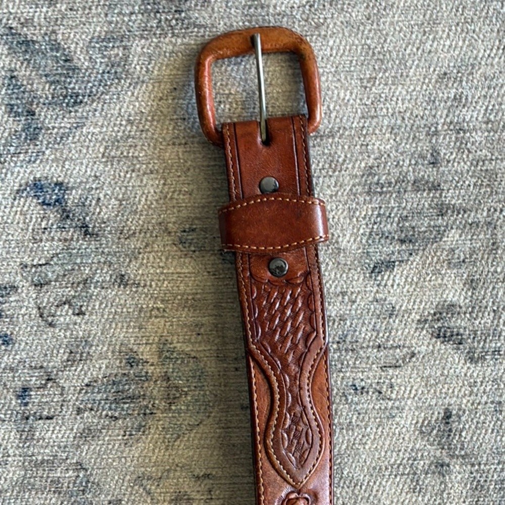 VINTAGE WESTERN Hand Stamped Brown Leather Belt Mexico 38